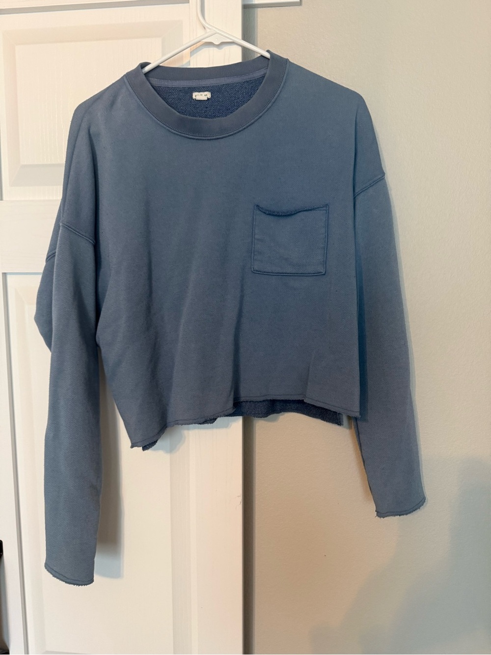 aerie Washed Slate Blue Cropped Pocket Sweatshirt